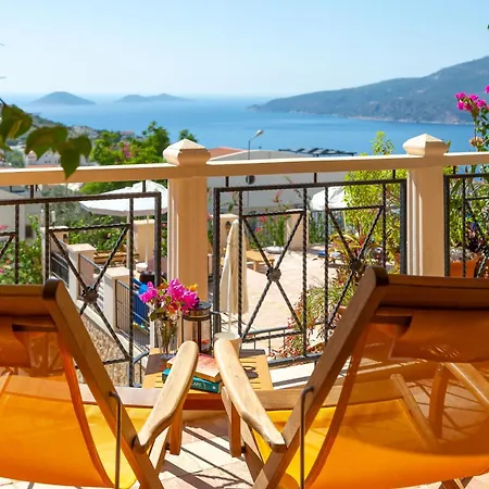 Kalkan Apartment With Bay Views